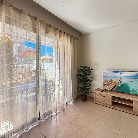 V4, Jardins Branqueira9 Near Beach, Βίλα *